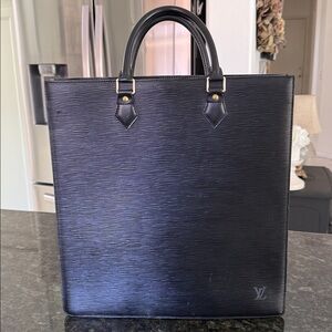 LOUIS VUITTON 2002 BLACK EPI SAC PLAT GM TOTE PURSE